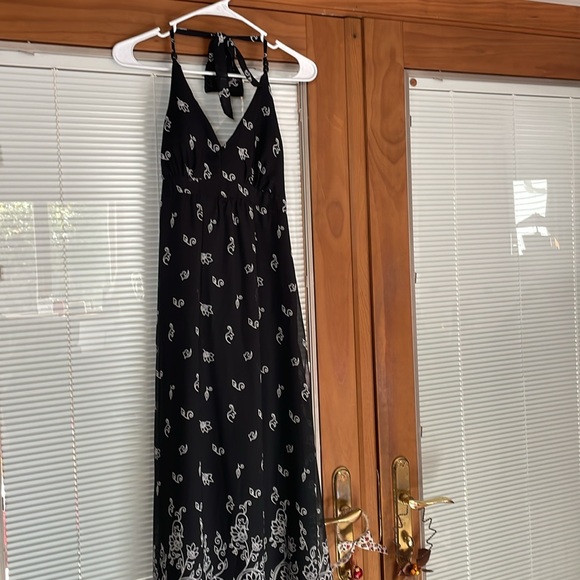 Dress - Picture 5 of 6